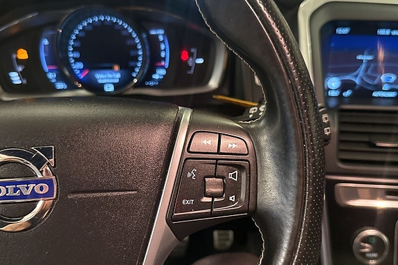 Volvo XC60 16 of 21