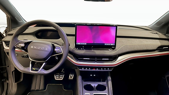 Skoda Enyaq 8 of 12