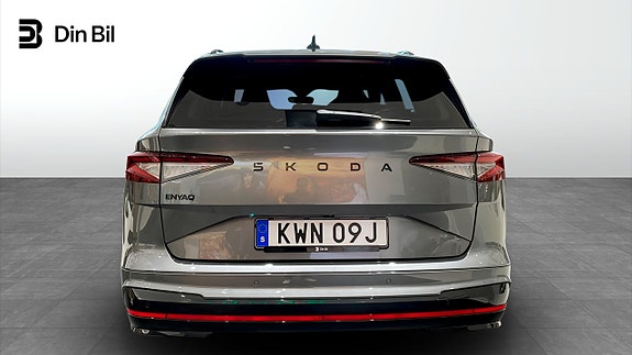 Skoda Enyaq 5 of 12