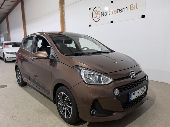 Hyundai i10 7 of 21