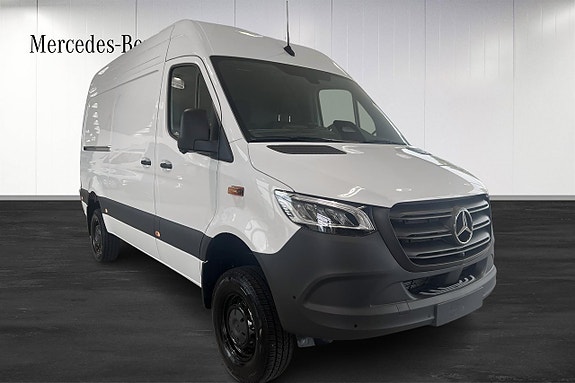Mercedes-Benz Sprinter 319 2 of 21