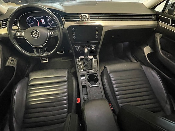 Volkswagen Passat Alltrack 5 of 6