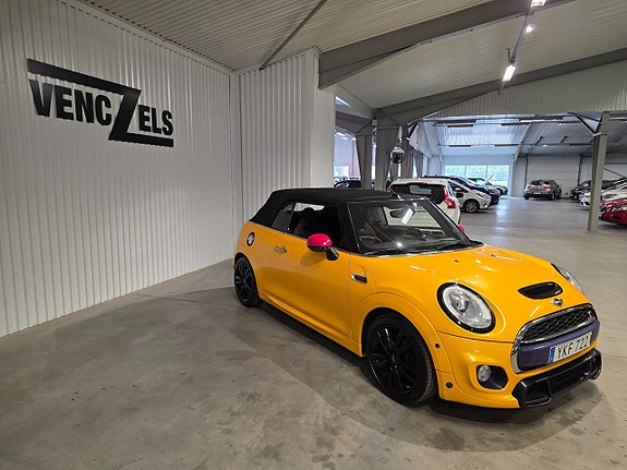 MINI Cooper S 4 of 9