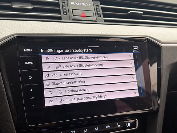 Volkswagen Passat 24 of 30
