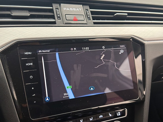 Volkswagen Passat 21 of 30