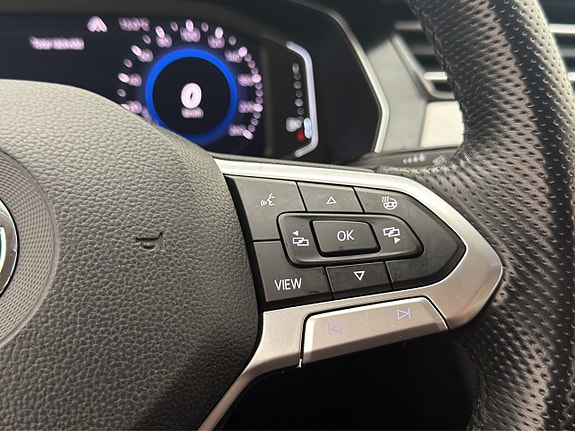 Volkswagen Passat 29 of 30