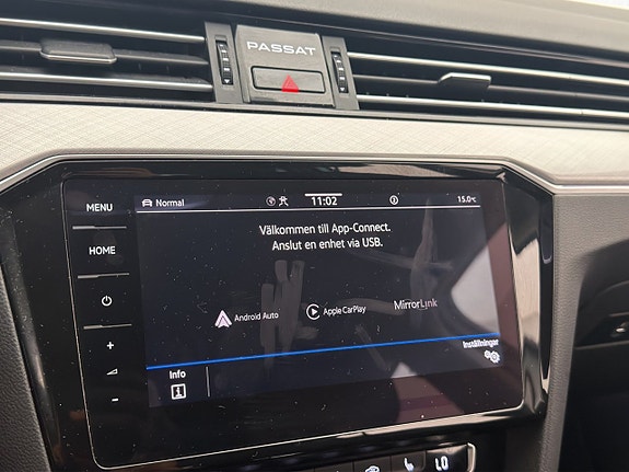 Volkswagen Passat 22 of 30