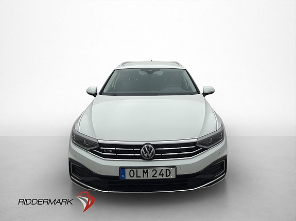 Volkswagen Passat 2 of 30