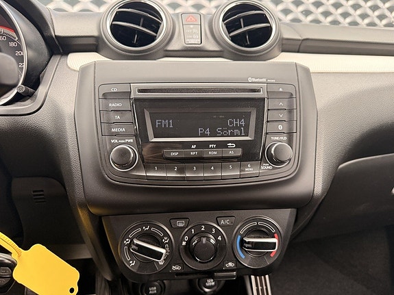 Suzuki Swift 9 of 13