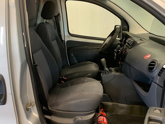 Peugeot Bipper 4 of 12