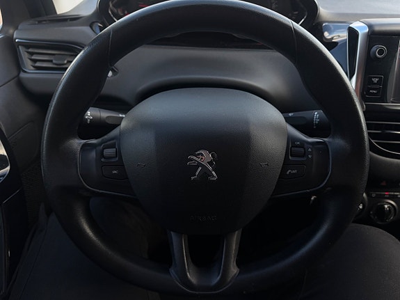 Peugeot 208 16 of 22