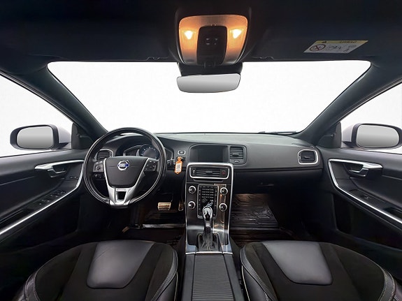 Volvo V60 19 of 30