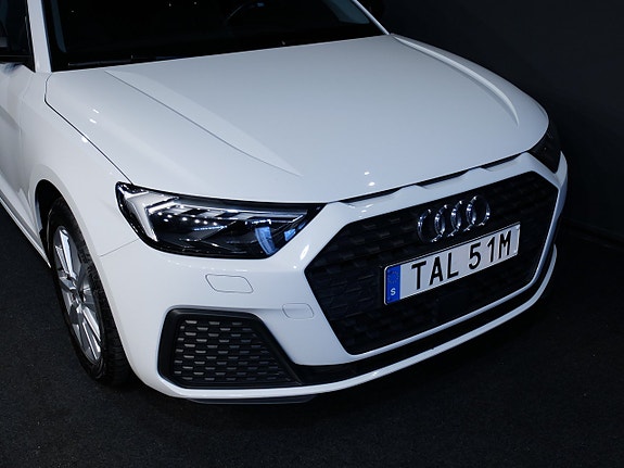 Audi A1 4 of 9