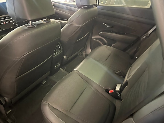 Hyundai Tucson 12 of 13