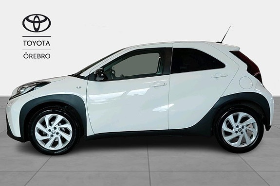 Toyota Aygo X 3 of 11