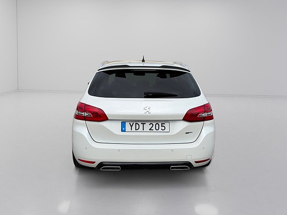 Peugeot 308 SW 7 of 15