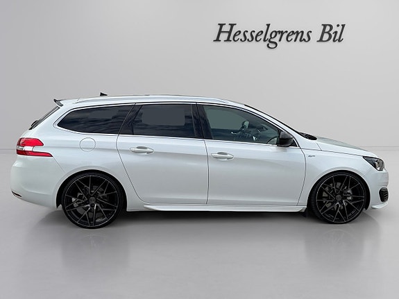 Peugeot 308 SW 5 of 15