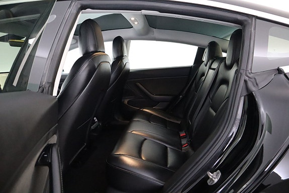 Tesla Model 3 13 of 20