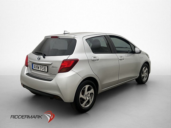 Toyota Yaris 8 of 29