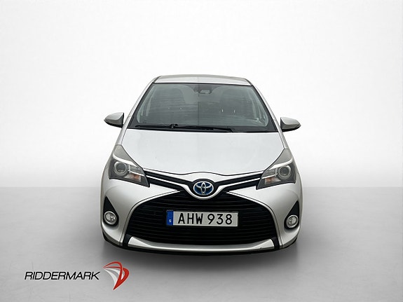 Toyota Yaris 2 of 29