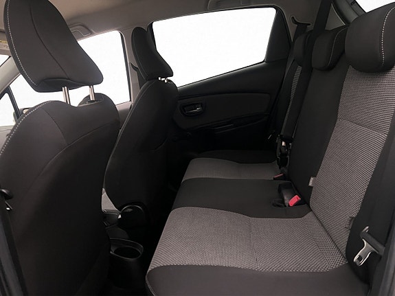 Toyota Yaris 22 of 29