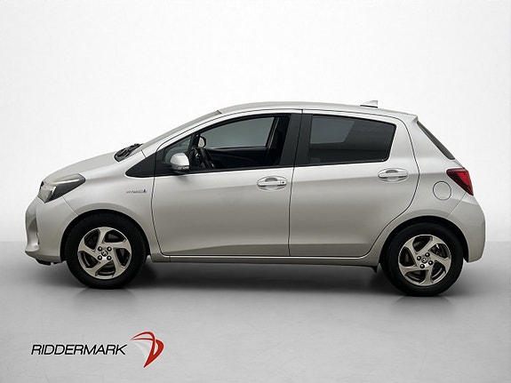 Toyota Yaris 4 of 29
