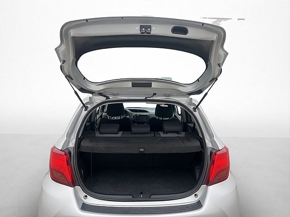 Toyota Yaris 23 of 29