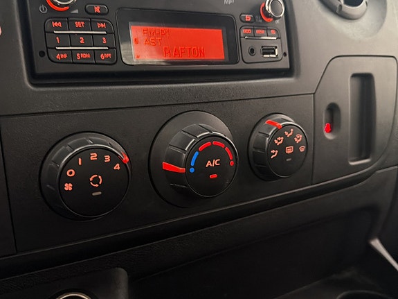 Renault Master 19 of 26