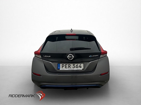 Nissan Leaf 7 of 30