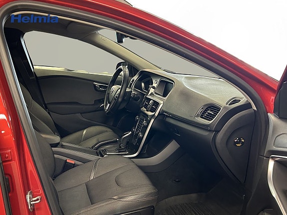 Volvo V40 Cross Country 7 of 10