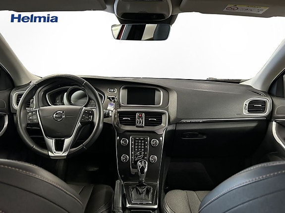 Volvo V40 Cross Country 8 of 10