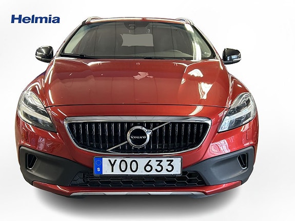 Volvo V40 Cross Country 3 of 10
