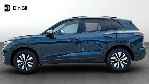 Volkswagen Tiguan 2 of 14