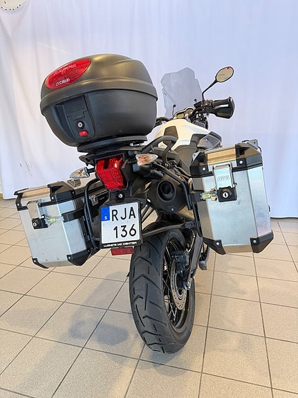 Triumph Tiger 800 XCX 9 of 9