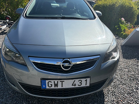 Opel Astra 2 of 6