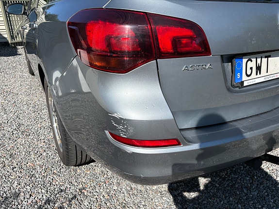Opel Astra 4 of 6