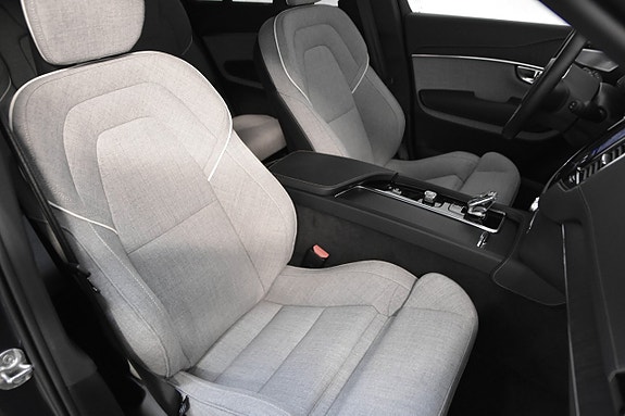 Volvo XC90 23 of 27