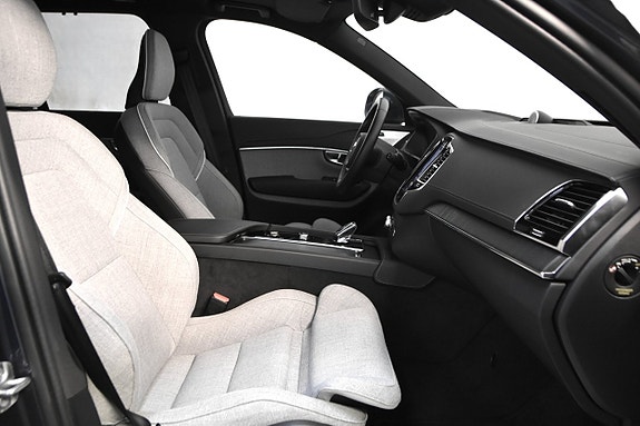 Volvo XC90 22 of 27