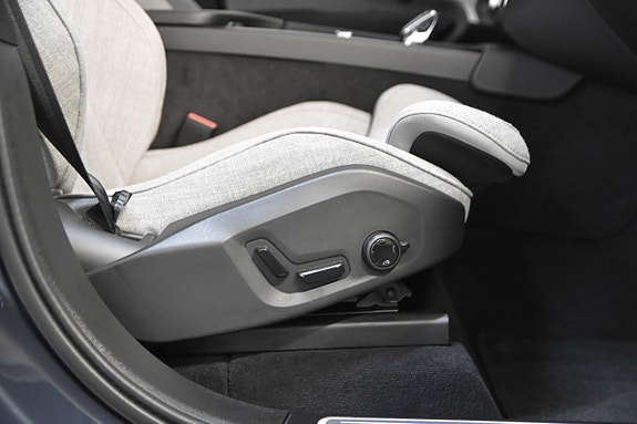 Volvo XC90 24 of 27