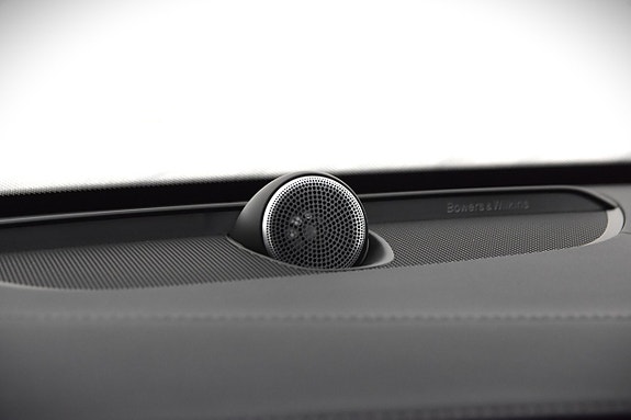 Volvo XC90 16 of 27