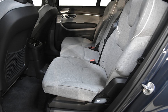 Volvo XC90 18 of 27