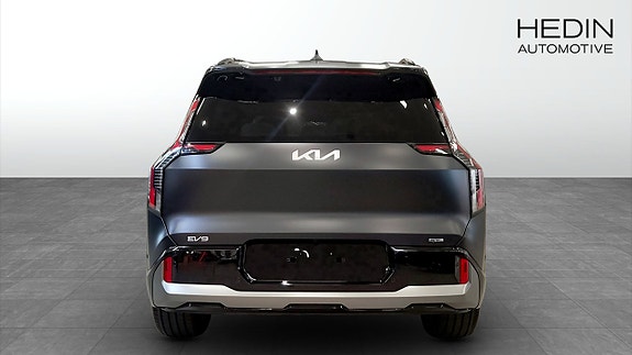 Kia EV9 7 of 13