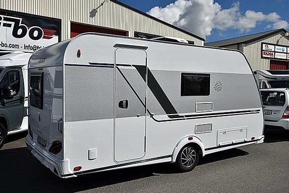 Knaus 420 QD Sport, Dubbelbädd 20 of 23