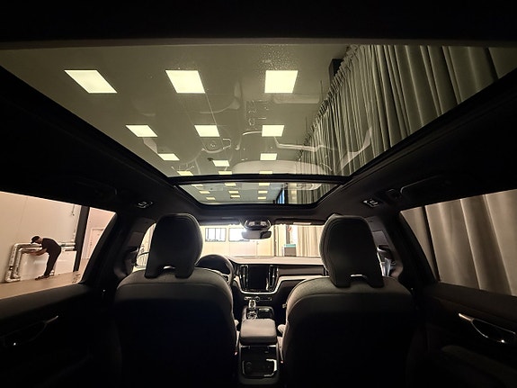 Volvo V60 7 of 17