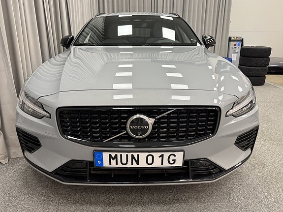 Volvo V60 5 of 17