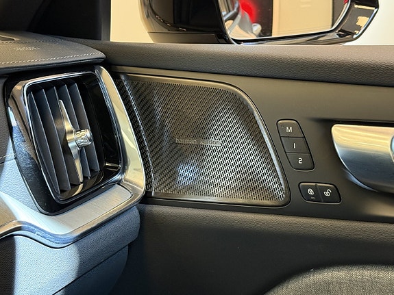 Volvo V60 16 of 17