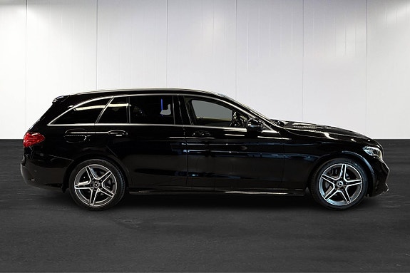 Mercedes-Benz C200 8 of 23