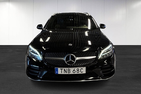 Mercedes-Benz C200 5 of 23