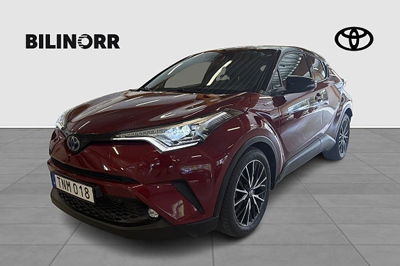 Toyota C-HR 2 of 11