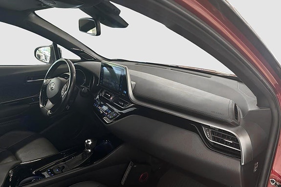 Toyota C-HR 10 of 11